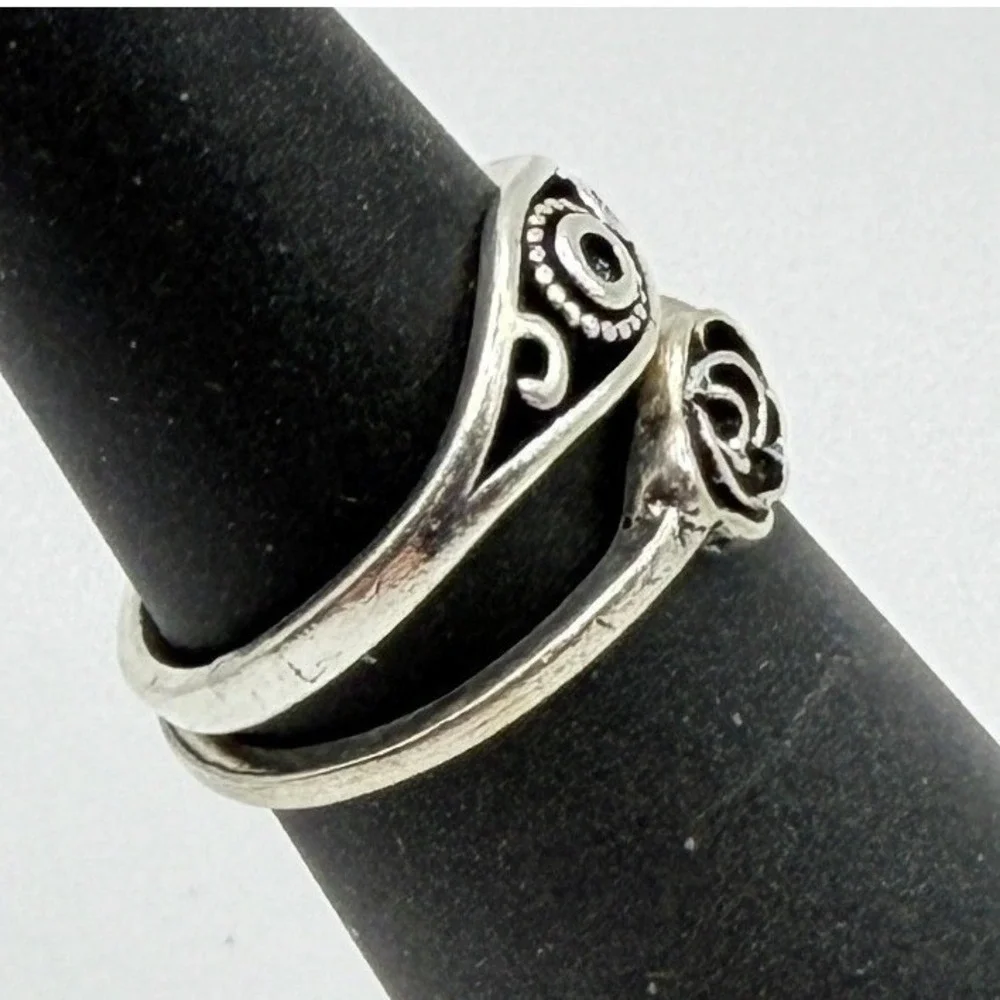 Black‎ Rose & Swirl Ring Size 5.5 Boho Stackable Set Dainty Minimalist